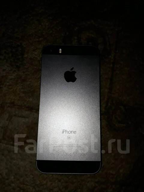 Apple iPhone SE 32Gb. �/� ����