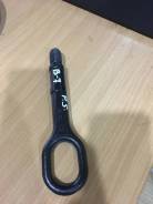 Крюк буксировочный. Volkswagen: Passat, Caddy, Eos, Passat CC, Jetta, Touran, Golf, Beetle, Scirocco, Tiguan, Sharan Двигатели: AXX, AXZ, BKC, BKP, BL...