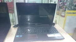 Acer Aspire E1-571G. 15.6", 2,4����, ��� 4 ��, ���� 320���, WiFi: 1, Bluetooth: 1, ����������� �� 1��. ����