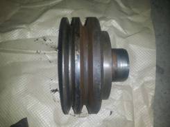 Шкив коленвала. Nissan Atlas, G2H41 Двигатель FD42