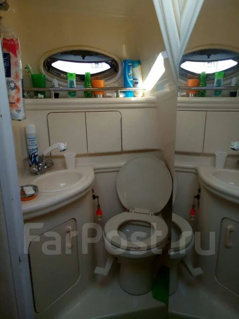 Searay Sundancer. 2001 ���, ����� 9��., ��������� ������������, 320��.�., ������ ����
