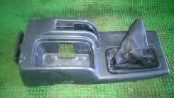 Консоль центральная. Mitsubishi Pajero iO, H61W, H62W, H66W, H67W, H71W, H72W, H76W, H77W Двигатели: 4G93, 4G94