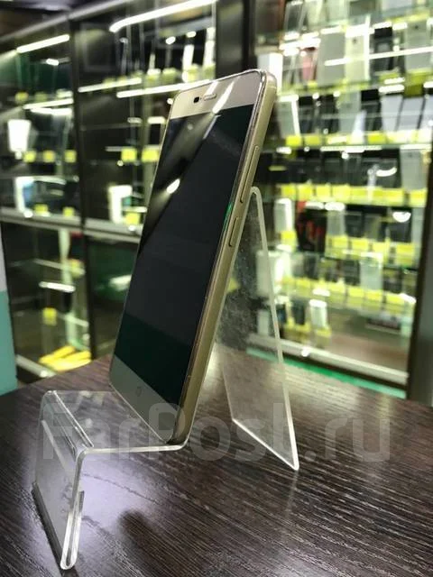 ZTE Blade X3. �/� ����