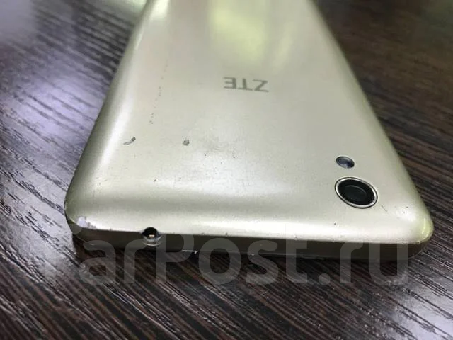 ZTE Blade X3. �/� ����