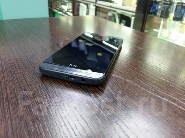HTC One E8 Dual Sim. �/� ����