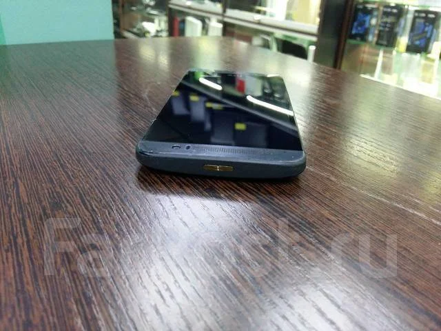 HTC One E8 Dual Sim. �/� ����