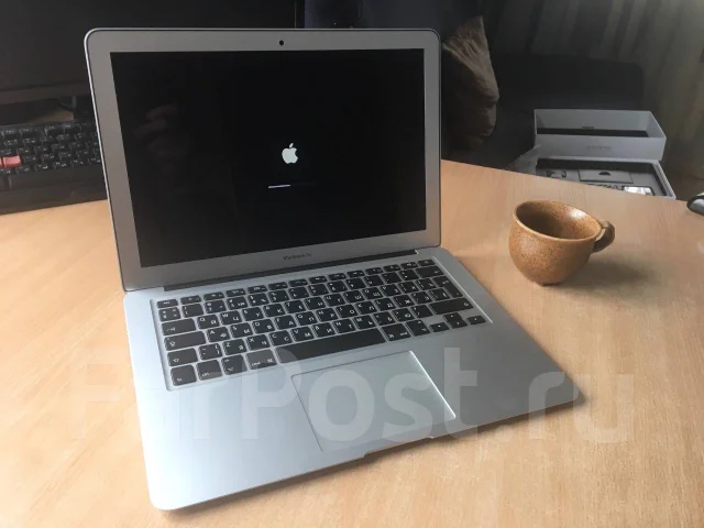 Apple MacBook Air 13 2015 Early MJVE2. 13.3", ��� 8 ��, ���� 128���, WiFi: 1, Bluetooth: 1, ����������� �� 8��. ����