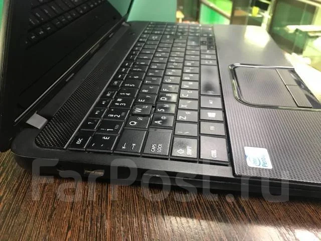 Toshiba. 15.6", 2,2����, ��� 2048 ��, ���� 500���, WiFi: 1, Bluetooth: 1, ����������� �� 2��. ����