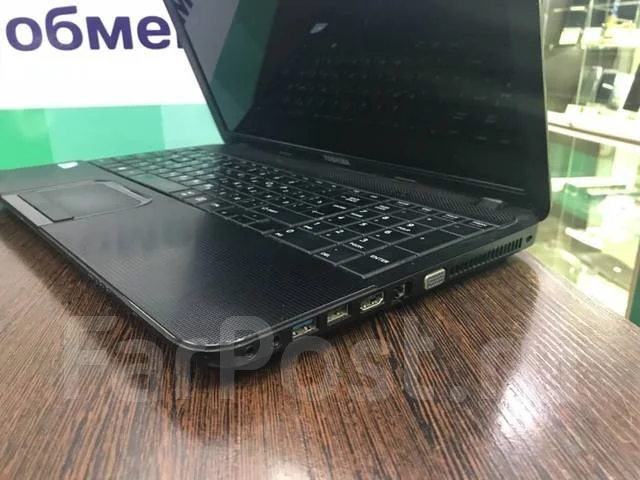 Toshiba. 15.6", 2,2����, ��� 2048 ��, ���� 500���, WiFi: 1, Bluetooth: 1, ����������� �� 2��. ����
