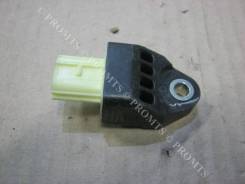 Датчик airbag. Toyota: Harrier, Auris, Spade, Corolla Axio, RAV4, Porte, Corolla Двигатели: 2ARFXE, 3ZRFAE, 1NZFE, 1ZRFAE, 2ZRFAE, 2ZRFE, 2ZRFXE, 8NRF...