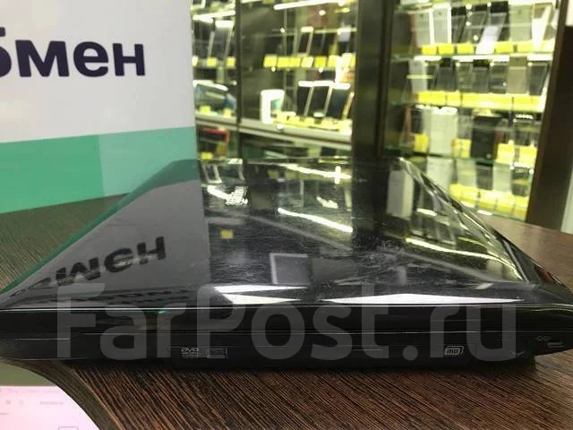 Samsung R70. 15.4", 2,2����, ��� 2048 ��, ���� 320���, WiFi: 1, Bluetooth: 1, ����������� �� 1��. ����