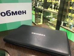 Toshiba. 15.6", 2,2����, ��� 2048 ��, ���� 500���, WiFi, Bluetooth, ����������� �� 2��.
