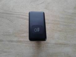 Кнопка включения противотуманных фар. Toyota Lite Ace, CR21, CR21G, CR22, CR22G, CR30, CR30G, CR31, CR31G, YR21, YR21G, YR30, YR30G Toyota Town Ace, C...