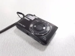 Nikon Coolpix. 20 � ����� ��, ���: 7� ����