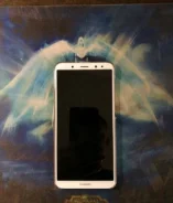 Huawei Nova 2i. �/�