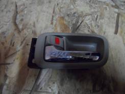 Ручка двери внутренняя. Toyota Vista, AZV50, AZV55, SV50, SV55, ZZV50 Toyota Vista Ardeo, AZV50, AZV50G, AZV55, AZV55G, SV50, SV50G, SV55, SV55G, ZZV5...