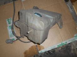 Бачок стеклоомывателя. Toyota Land Cruiser Prado, KD95, KDJ90, KDJ90W, KDJ95, KDJ95W, KZJ90W, KZJ95W, RZJ90W, RZJ95W, VZJ90, VZJ90W, VZJ95, VZJ95W, КZ...