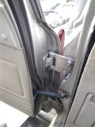 Крепление двери багажника. Nissan Patrol, Y61 Nissan Safari, VRGY61, WFGY61, WGY61, WRGY61, WTY61, WYY61, Y61 Двигатели: RD28TI, TB48DE, ZD30, ZD30DDT...