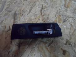 Ручка двери внутренняя. Toyota Avensis, ADT250, ADT251, AZT250, AZT250L, AZT250W, AZT251, AZT251L, AZT251W, AZT255, AZT255W, CDT250, ZZT250, ZZT251, Z...