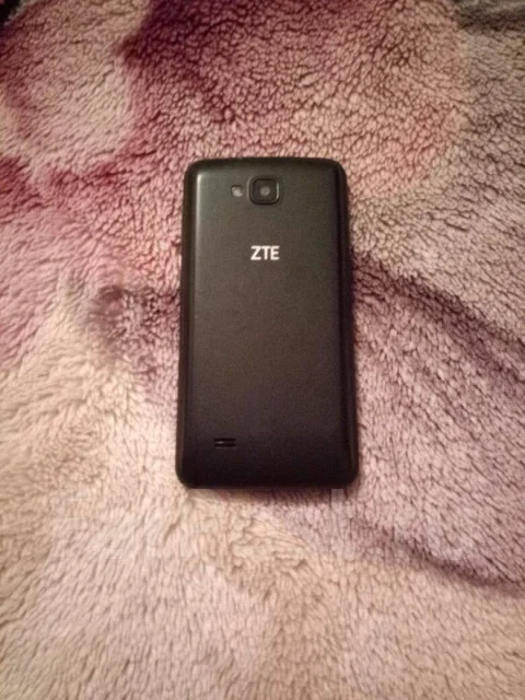 ZTE Blade A5. ����� ����