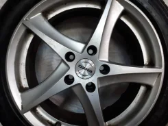 Enzo. x17", 5x114.3, ET40 ����