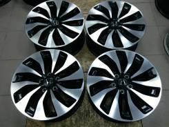Honda. 7.5x17", 5x114.30, ET55