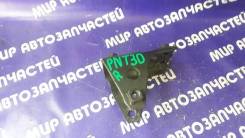 Кронштейн опоры двигателя. Nissan X-Trail, NT30, PNT30, T30 Nissan Primera, TNP12, WTNP12 Двигатели: QR20DE, QR25DE, SR20VET, YD22ETI