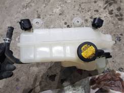 Расширительный бачок. Toyota Land Cruiser, GRJ200, J200, URJ200, UZJ200, UZJ200W, VDJ200