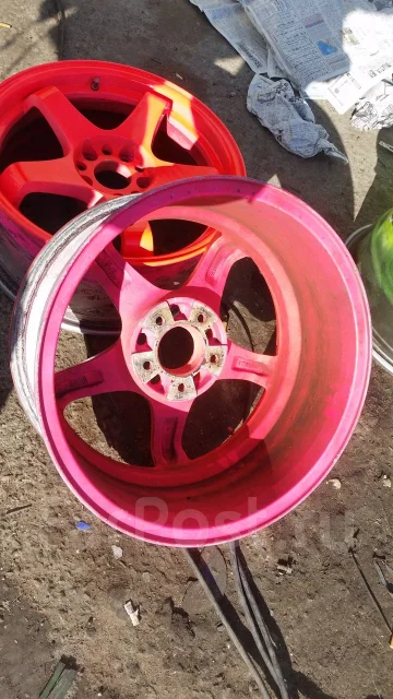 URAS. 8.0x17", 5x114.3, ET30 ����