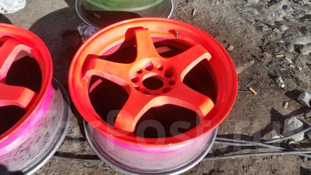 URAS. 8.0x17", 5x114.3, ET30 ����