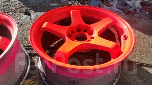 URAS. 8.0x17", 5x114.3, ET30 ����