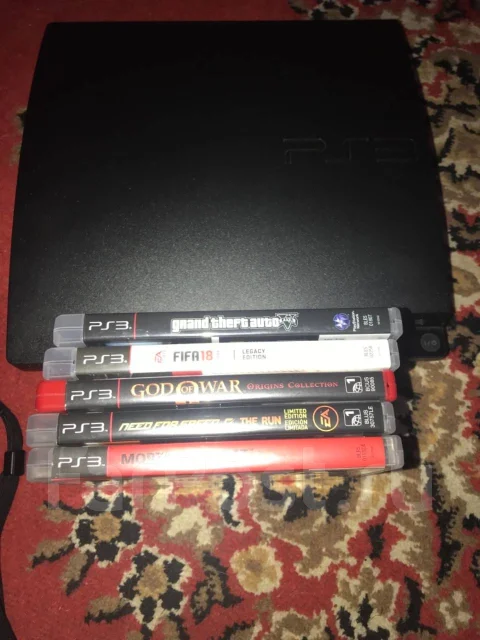 Sony PlayStation 3 Super Slim. ��� ����� �� ������� ����