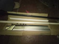 Накладка на дверь. Toyota Crown, GS171W, JZS171, JZS173, JZS175W, JZS171W, JZS175, GXS12, GBS12, JZS173W, JKS175, JZS179, GS171 Двигатели: 1GFE, 1JZFS...