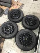 Колеса штампы Nissan плюс шины r14 4*114.3 155/65/14 toyo garrit G5 в Красноярске Колеса штампы Nissan плюс шины r14 4*114.3 155/65/14 toyo garrit G5. 5.5x14" 4x114.30 ЦО 70,0 мм.