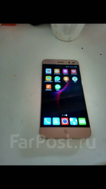 ZTE Blade V7 Lite. �/� ����
