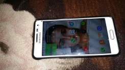 Samsung Galaxy Alpha. �/�