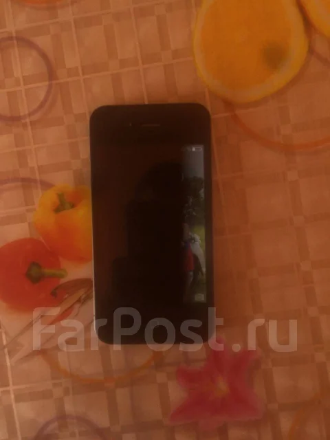 Apple iPhone 4 8Gb. �/� ����