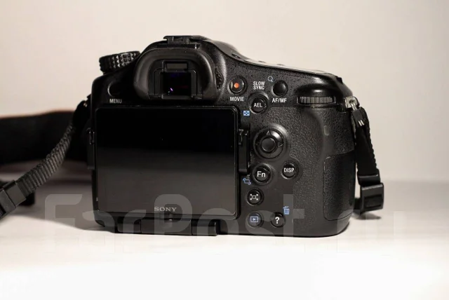 Sony Alpha SLT-A77 Kit. 20 � ����� �� ����
