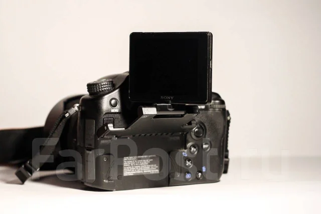 Sony Alpha SLT-A77 Kit. 20 � ����� �� ����