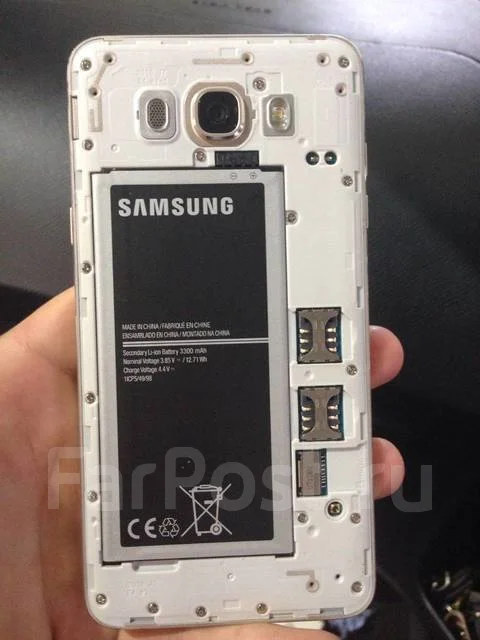 Samsung Galaxy J7 2016. �/� ����