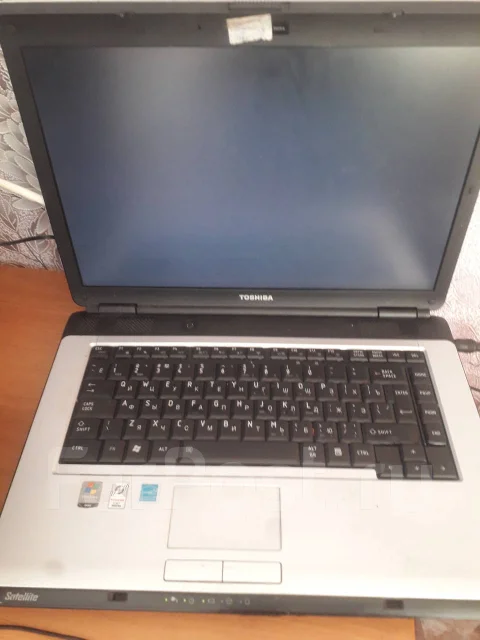 Toshiba. WiFi: 1 ����