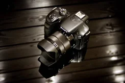 Sony Alpha ILCE-3000 Kit. 20 � ����� ��, ���: 14� � �����