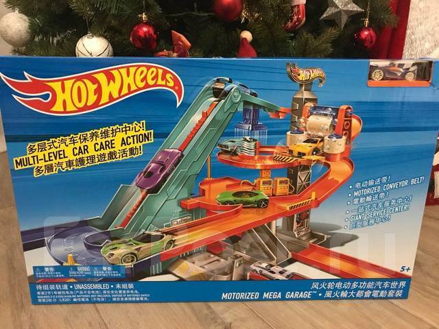 hot wheels service center fold away garage