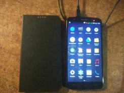 Philips Xenium I928. �/�