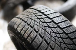 Dunlop SP Winter Sport 4D. ������, ��� �����, �/�, ����� 20�%