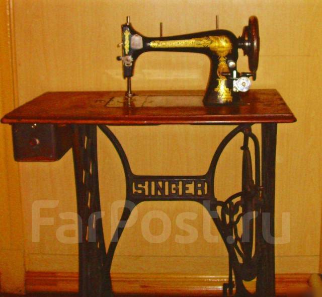 Сколько стоят старинные машинки. Швейная машинка (Zinger super 2001). Швейная машинка Зингер ножная. Швейная машинка Зингер педальная. Ножная швейная машинка Zinger 1881.