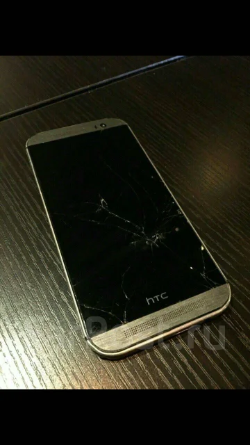 HTC One M8. �/� ����