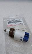 Концевик под педаль тормоза. Toyota: Allion, ist, Aurion, Vios, iQ, Corolla, Innova, Probox, Hilux, Caldina, FJ Cruiser, Etios, Fortuner, Hilux Surf...