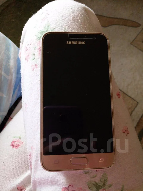 Samsung Galaxy J1. �/� ����