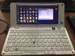 Sony VAIO VGN-P. 8", 1,6����, ��� 2048 ��, ���� 64���, WiFi: 1, Bluetooth: 1, ����������� �� 2��. ����